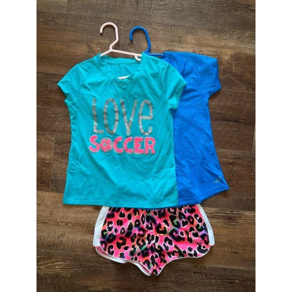 Size 7 shirt short lot Justice Bcg